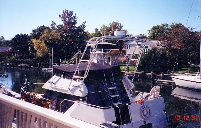 Carver Aft Cabin Arch image 1