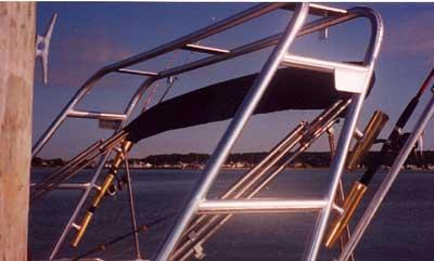 Atlantic Towers Arch installed on a Chaparral 252 Sunesta boat with fishing rods in the background.