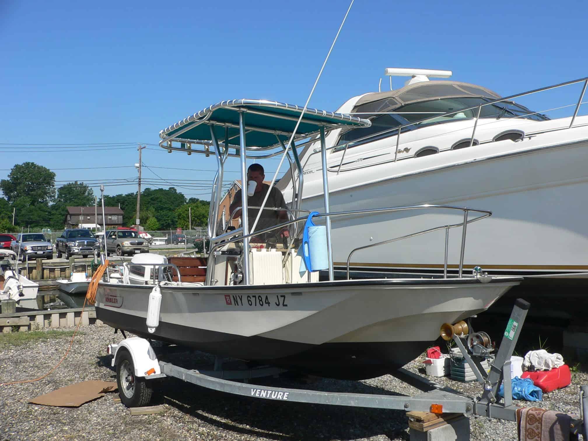 Boston Whaler 17 T-Top 2008 image 1
