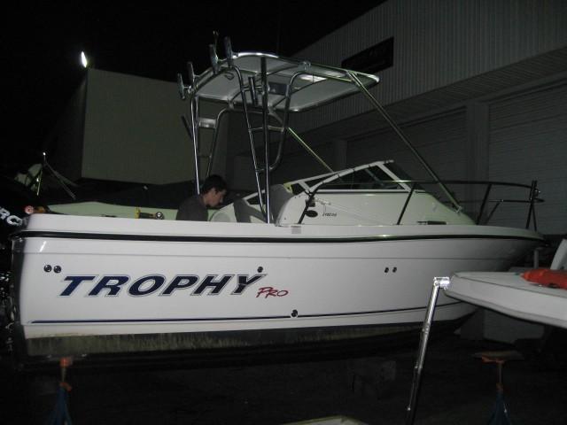 Trophy 2102/2152 Top 2010 image 1