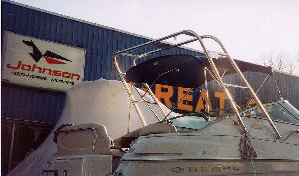 Regal 2660 Commodore Arch 1999 image 1