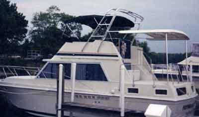 Uniflite 36 Double Cabin Aft Deck Top 1972 image 1