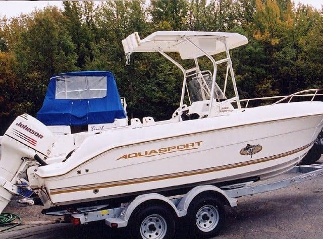 Aquasport 205 Osprey Center Console T-Top 1998 image 1