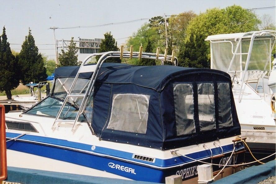 Regal 277 Commodore Arch 1986 image 1