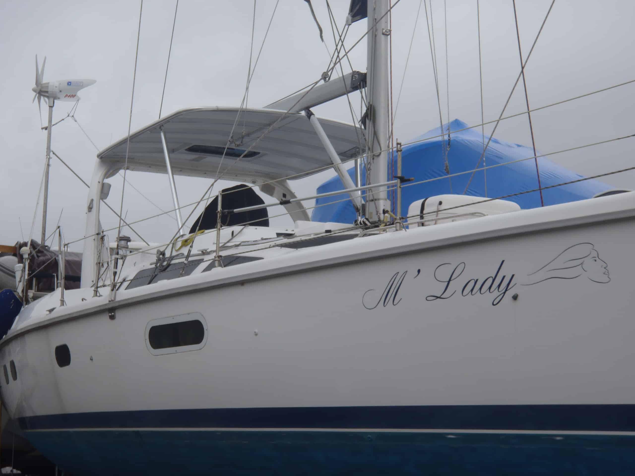 Atlantic Towers Top installed on a Hunter 420 sailboat, showcasing its design and functionality on the deck.