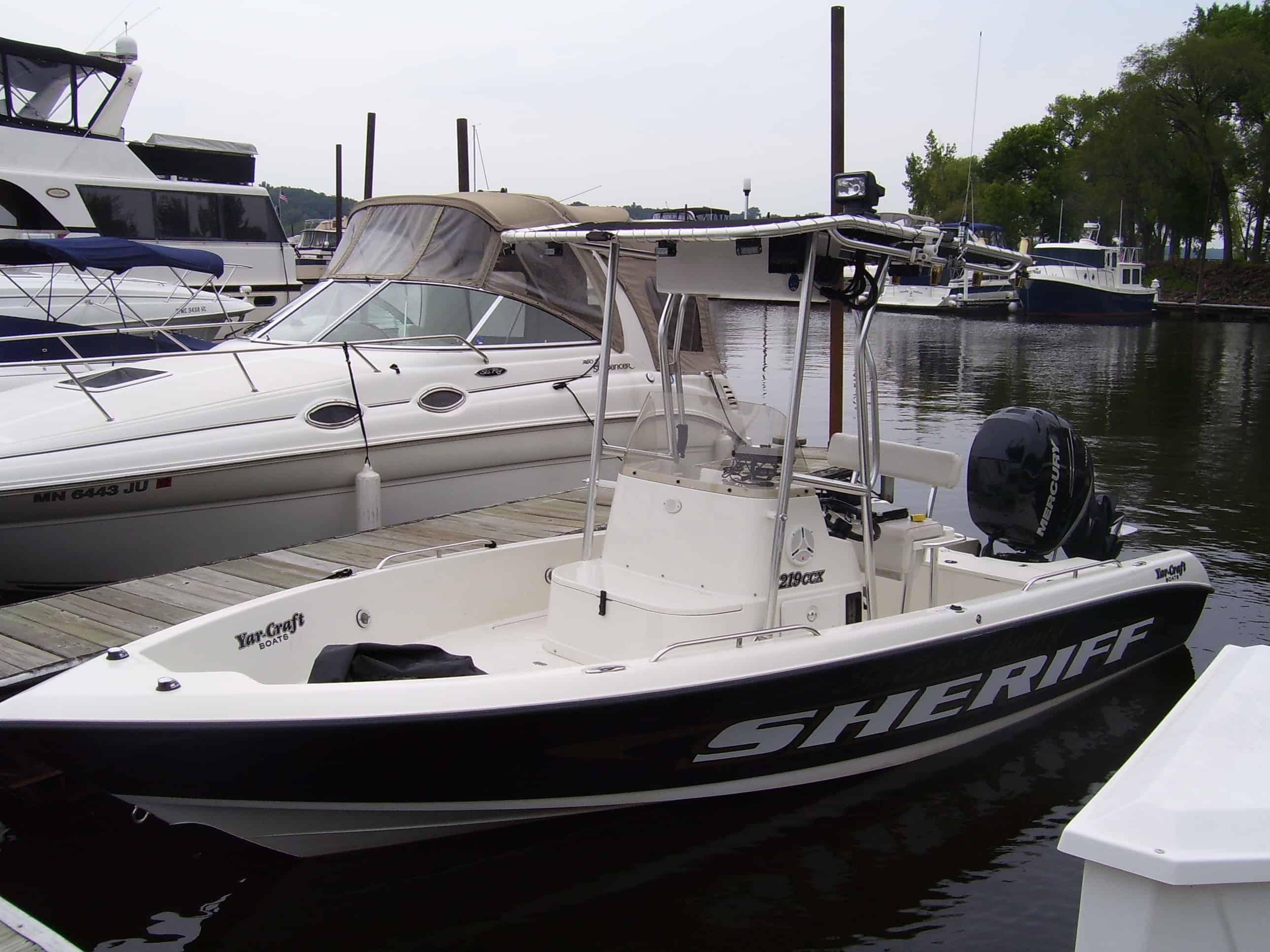 Atlantic Towers T-Top installed on Yar-Craft 219CCX center console boat.