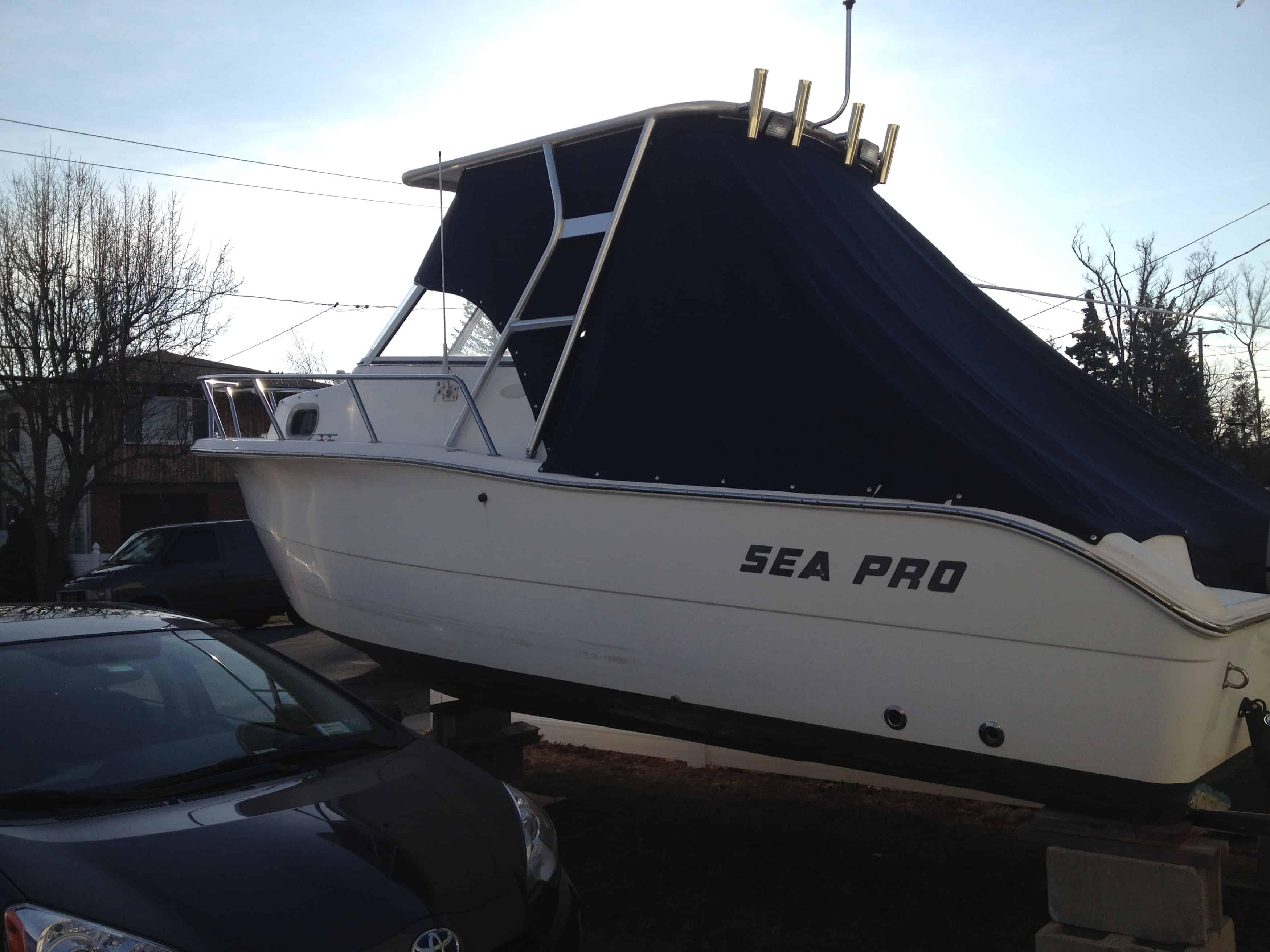 Atlantic Towers Top installed on a Sea Pro 235 walkaround boat, showcasing its design and functionality.