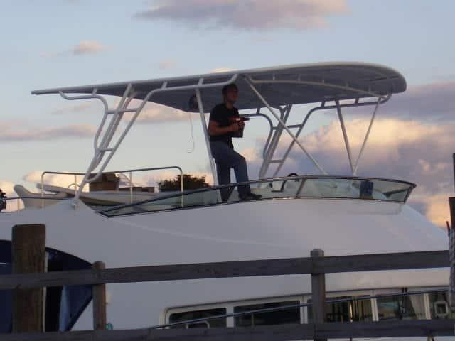 Lagoon Power Cat 44 T-Top 2007 image 1