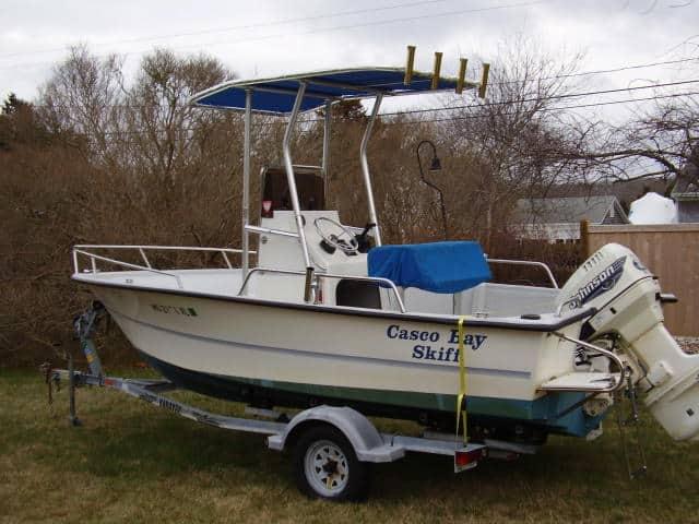 Casco Bay 18 Center Console T-Top 2001 image 1