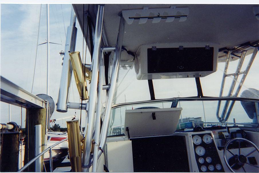 Seaswirl Walkaround Accessories 2000 image 1