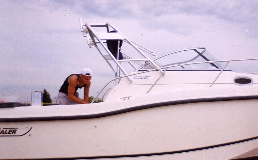 Boston Whaler 25 Conquest Arch 2003 image 1