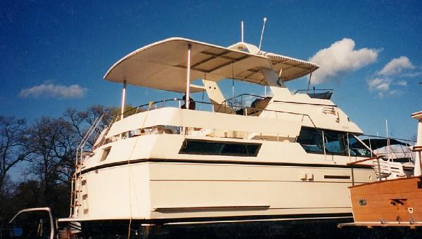 Hattaras 40 Motor Yacht Aft Deck Top 1986 image 1