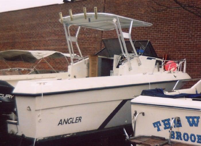 Angler Boats Top 1990 image 1
