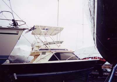 Atlantic Towers Top installed on Blackfin 32 Sportfisherman sportfisher boat docked at marina on a sunny day