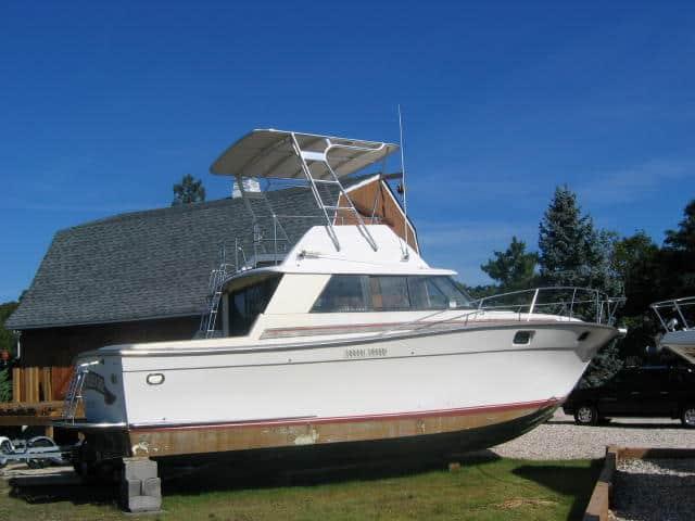 Silverton 34 Sedan Cruiser Top 1981 image 1