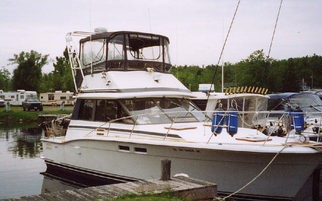 Atlantic Towers Arch on a Trojan F32 sedan boat, providing support and aesthetic enhancement.