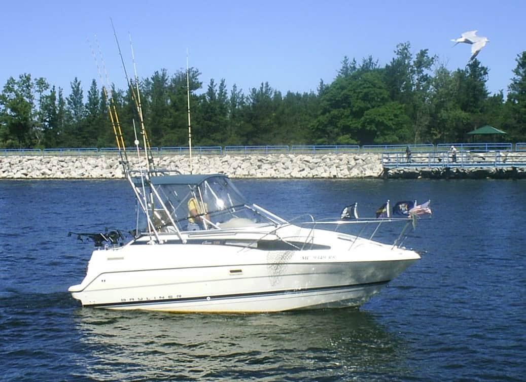 Bayliner 2355 Cierra Arch 1996 image 1