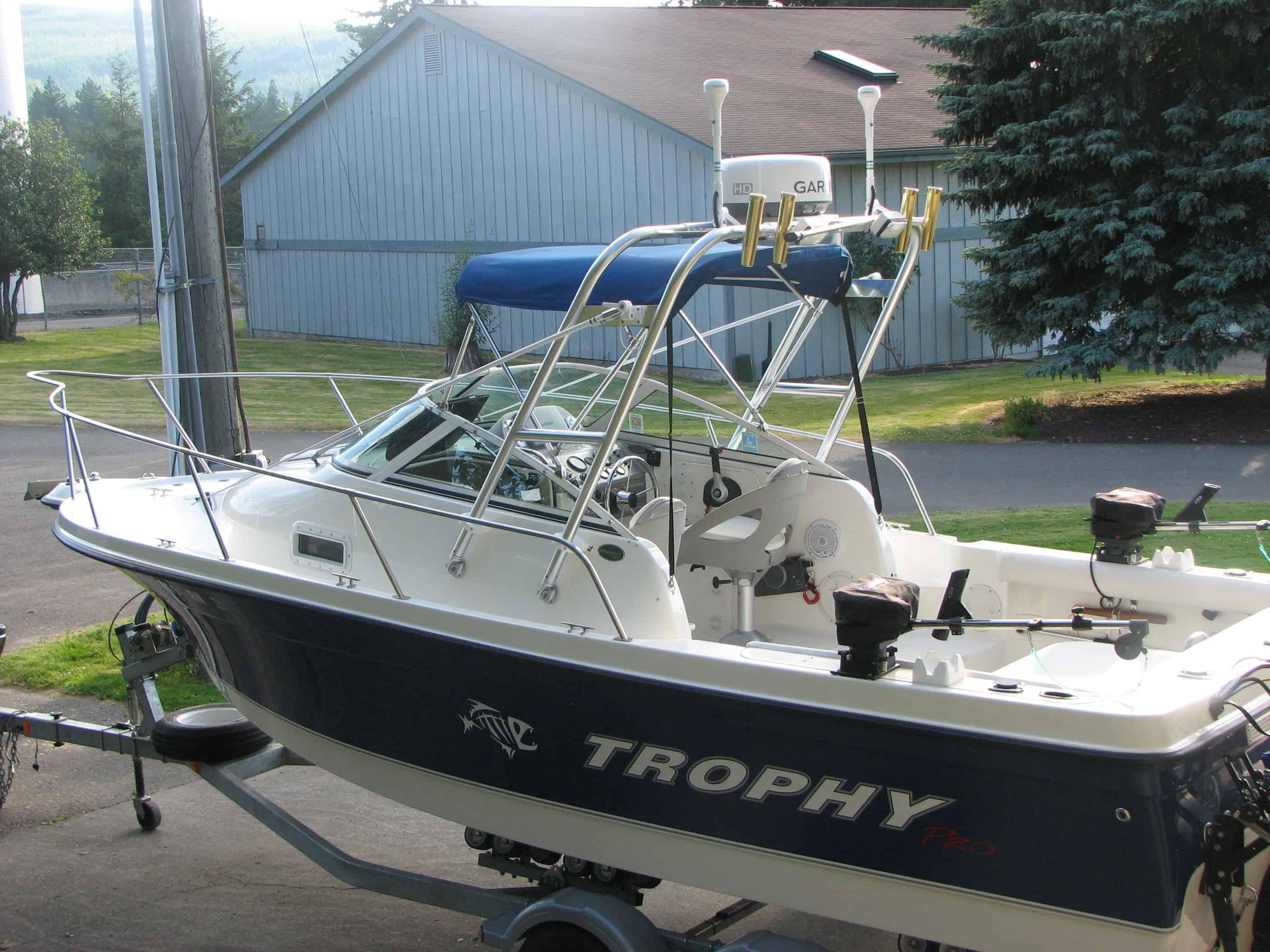 Trophy 2152 Arch 2008 image 1