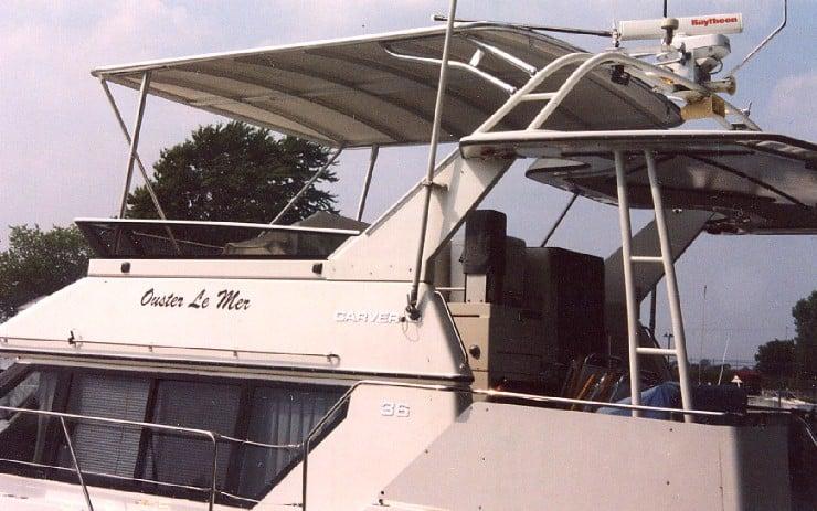 Atlantic Towers Top installed on Carver 36/370 Aft Cabin boat providing shaded upper deck and radar mount.