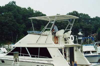 Silverton 40 Convertible Top 1982 image 1