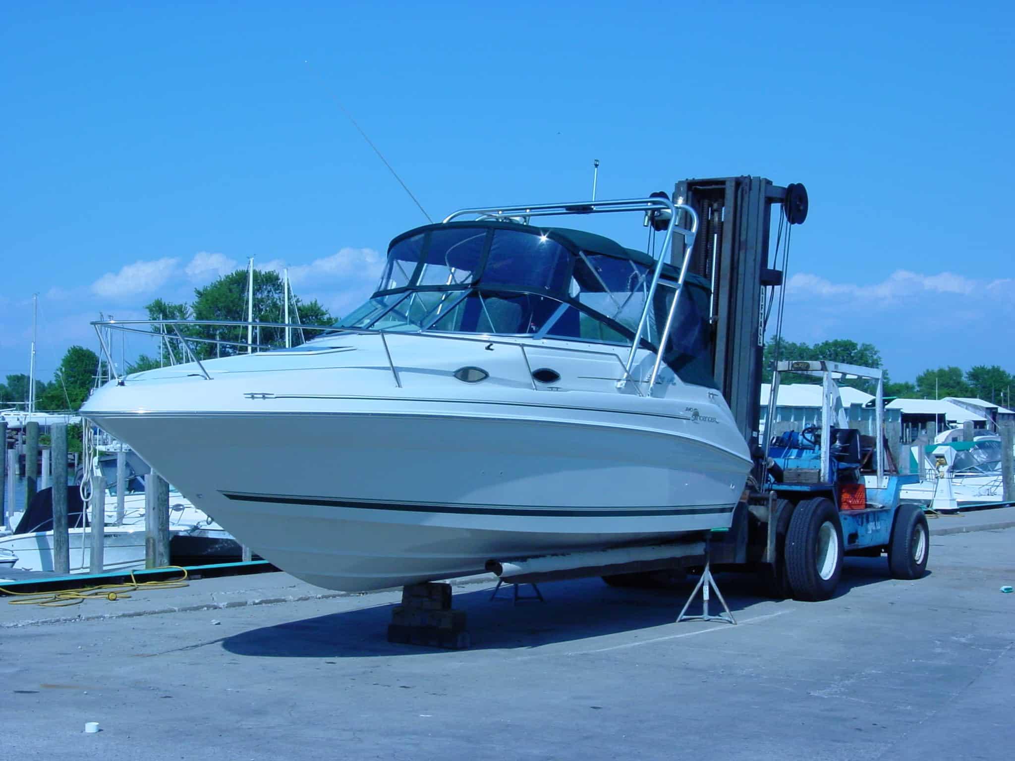 Sea Ray 240 Arch image 1