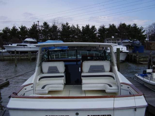 Sea Ray 390 Express Cruiser Top 1984 image 1