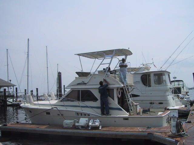 Chris Craft 36 Commander Top 1986 image 1