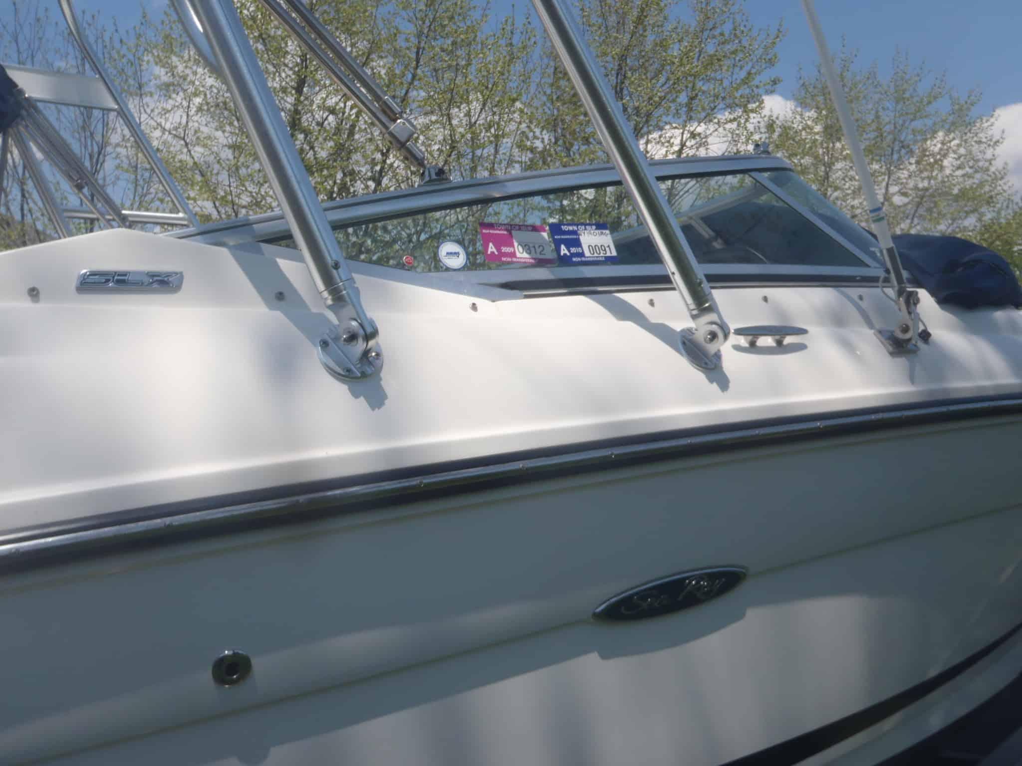 Atlantic Towers Arch installed on a Sea Ray 250 SLX, showcasing the boat's sleek design and features.
