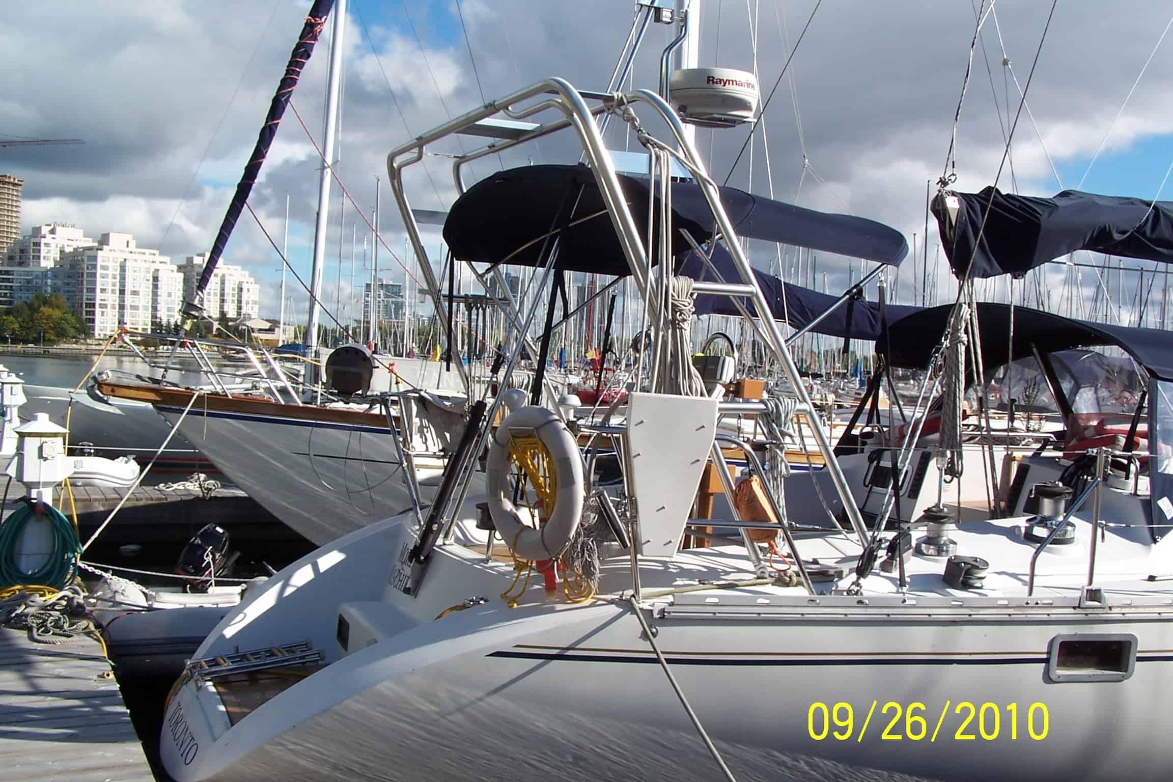 Atlantic Towers Arch on a Jeanneau 47 Sun Kiss sailboat, showcasing its design and structural integrity.