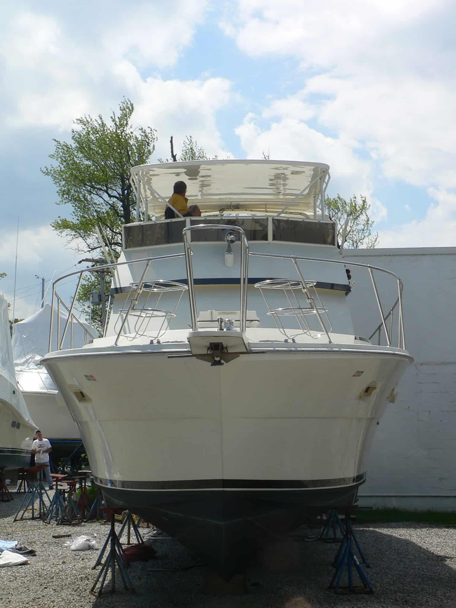 Viking 44 Motor Yacht Top 1982 image 1