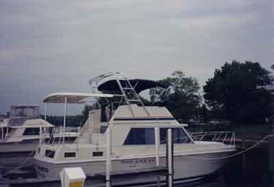 Uniflite 36 Double Cabin Aft Deck Top 1972 image 1