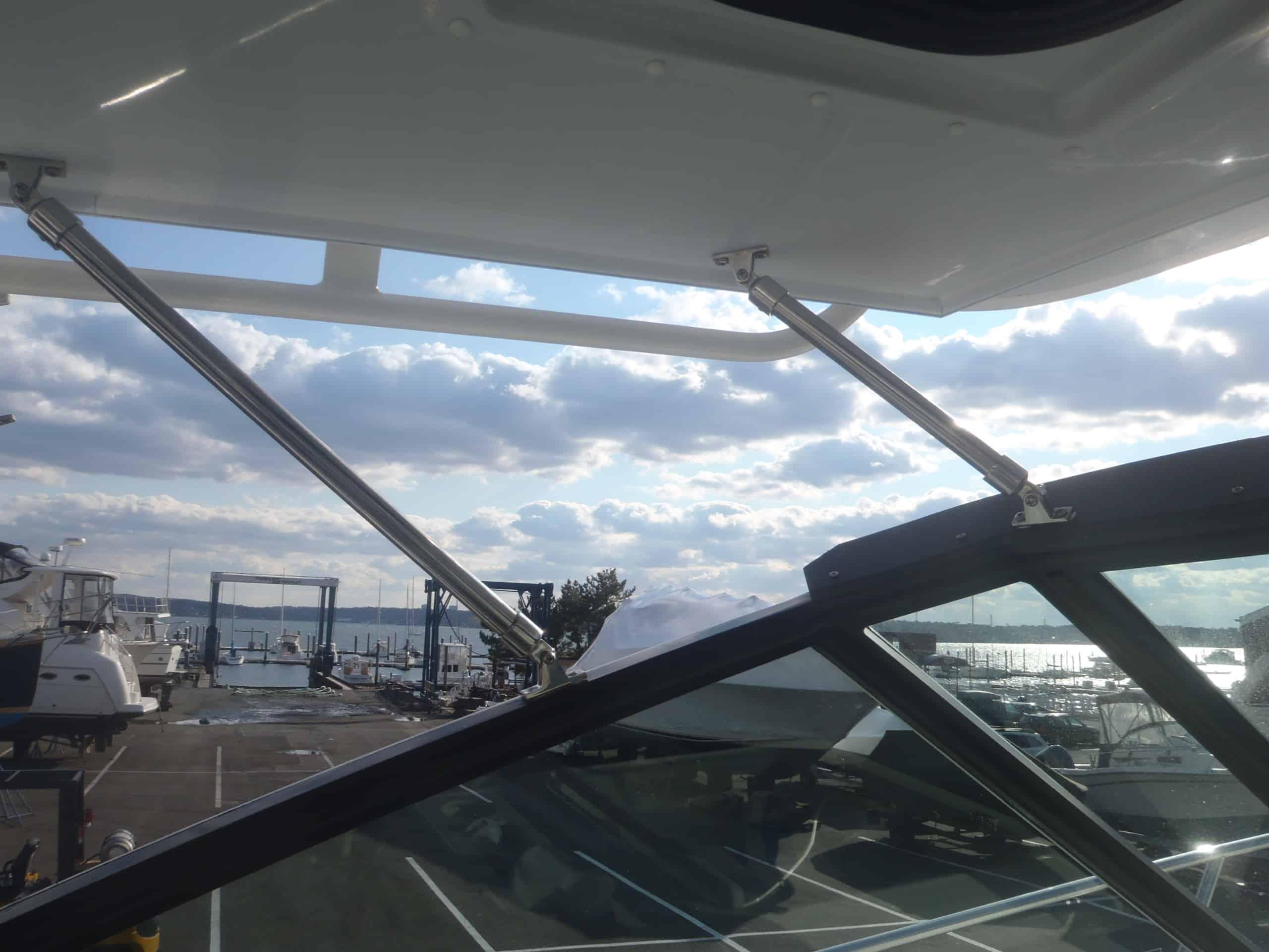 Tiara 3500 Open Top 1998 image 1