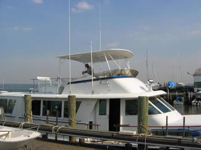 Hattaras 58 Motor Yacht Top 1977 image 1
