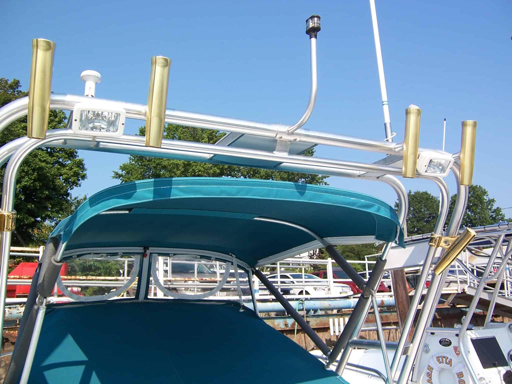 Atlantic Towers arch on an Aquasport 225 Explorer walkaround boat, showcasing its versatile design and functionality.