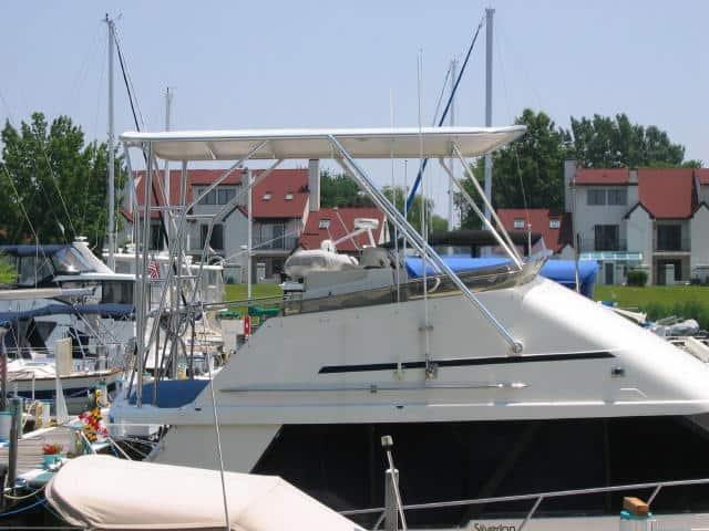 Silverton 40 Convertible Top 1985 image 1