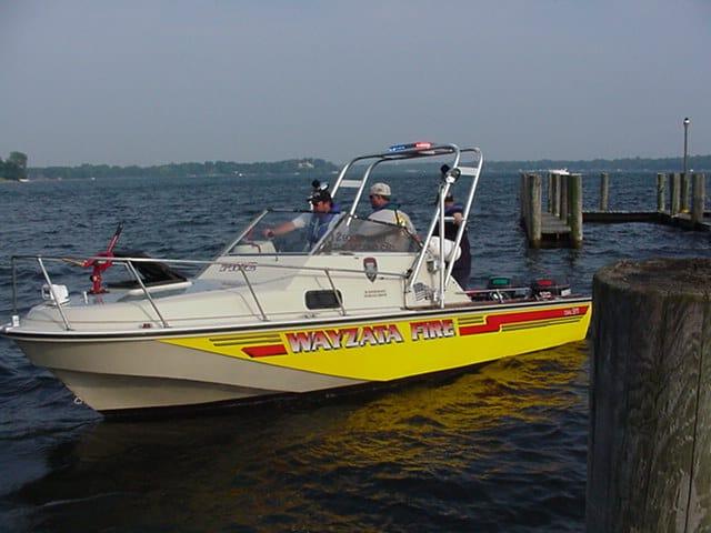 Boston Whaler 22 Revenge Arch 1985 image 1
