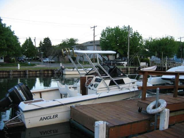 Angler Boats 204 Walkaround Top 1983 image 1