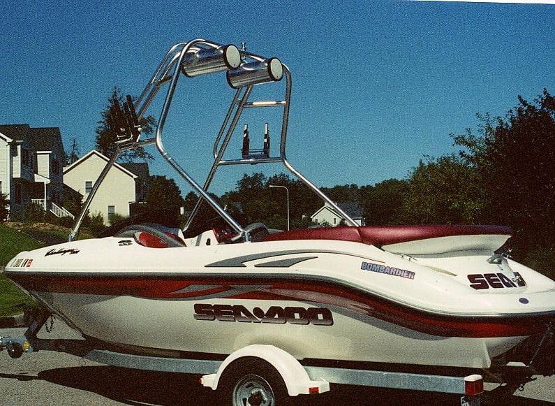 Atlantic Towers Air Tower installed on a Bombardier 1800 Challenger boat, showcasing its design and features.
