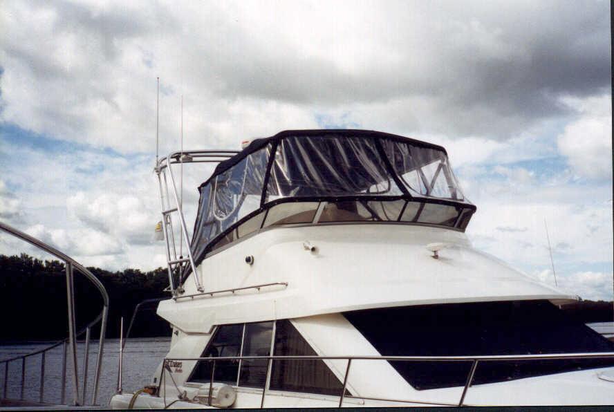 Cruisers 3580/3585 Flybridge Arch 1996 image 1