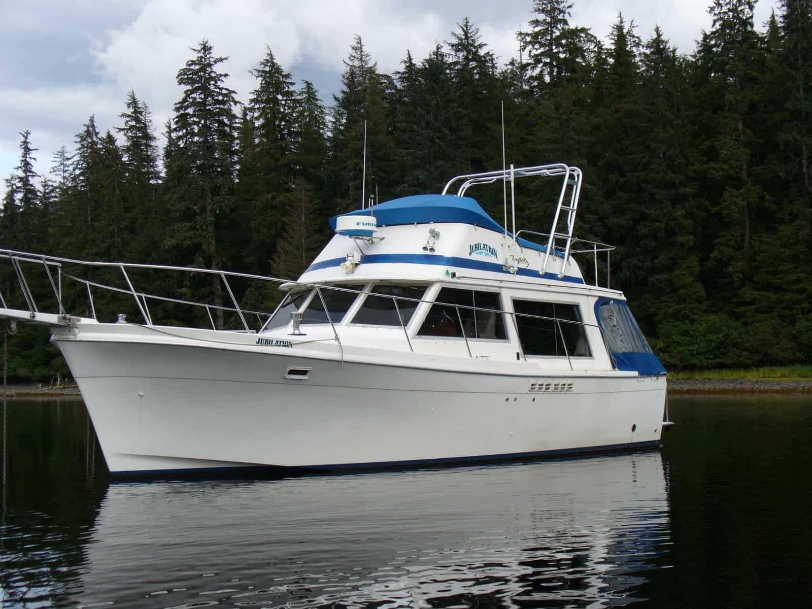 Uniflite 37 Coastal Cruiser Arch 1970 image 1