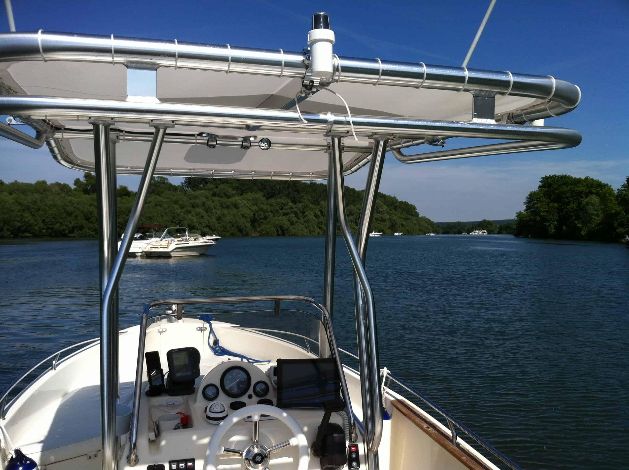 Boat image 1