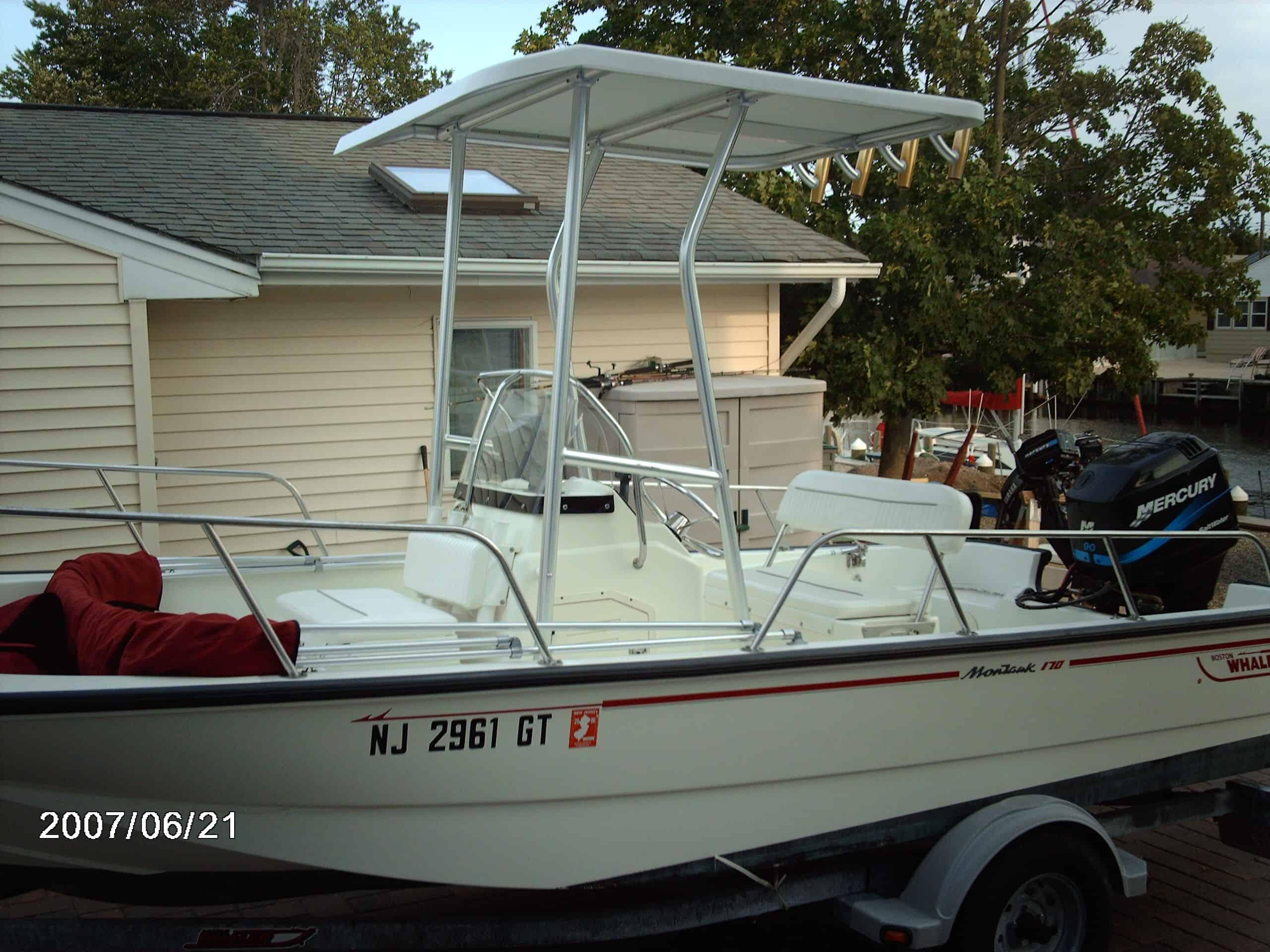 Boston Whaler 17 Montauk T-Top image 1