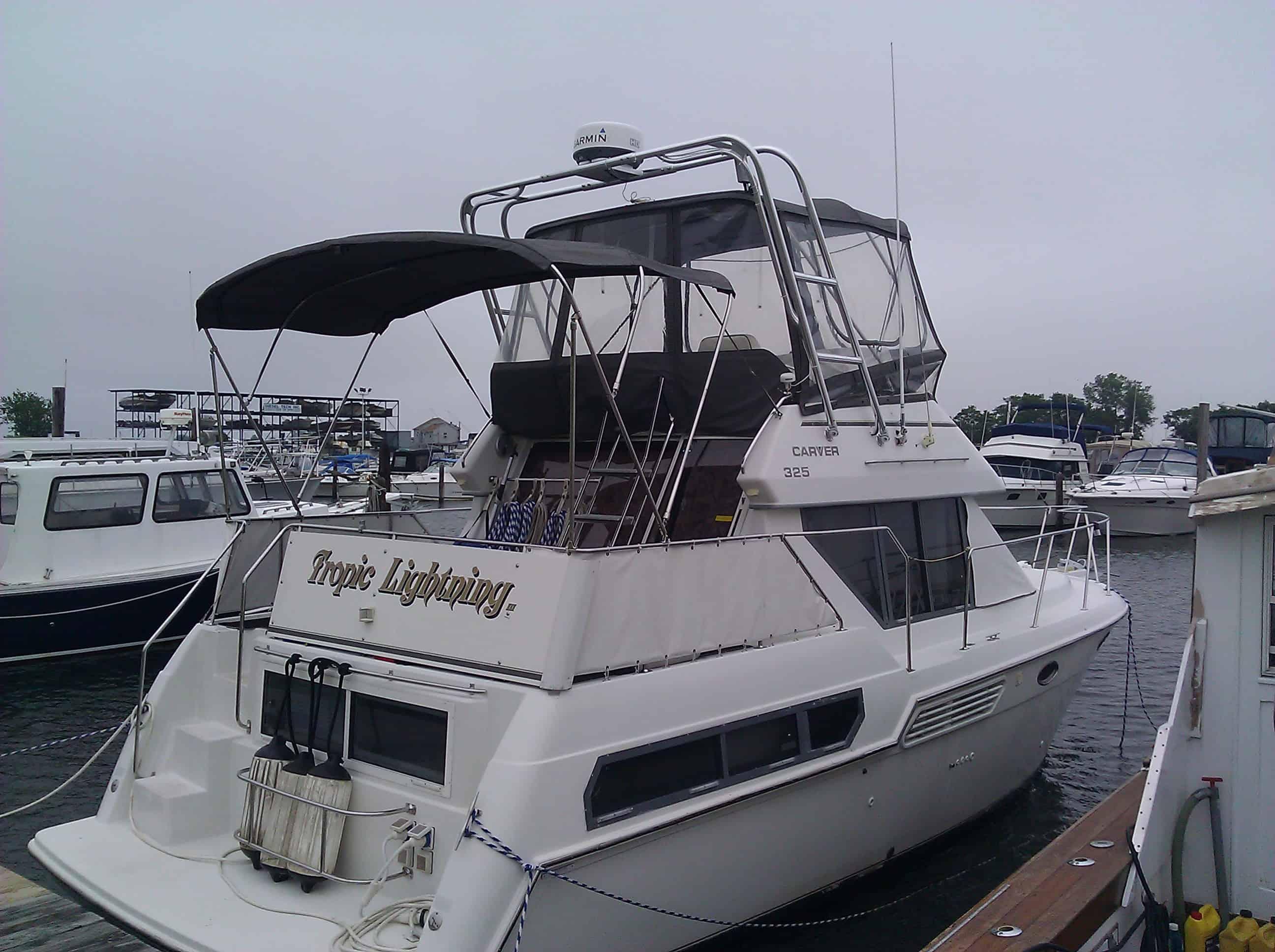 Carver 325/326 Aft Cabin Arch 1995 image 1