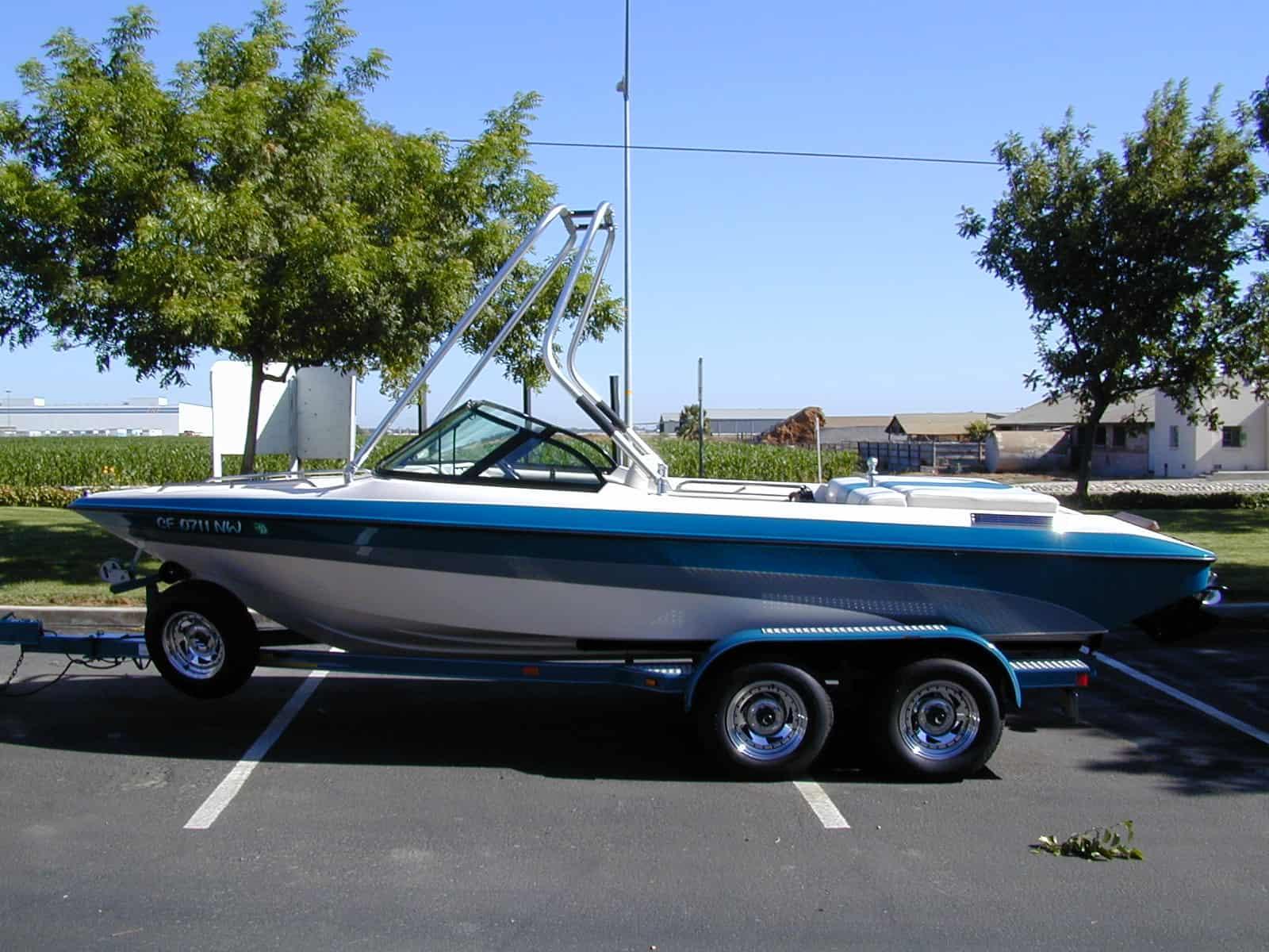 Blue Water Boats Mirage Air Tower 1996 image 1