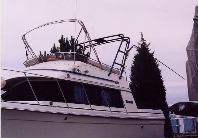 Carver 28 Mariner Arch 1983 image 1