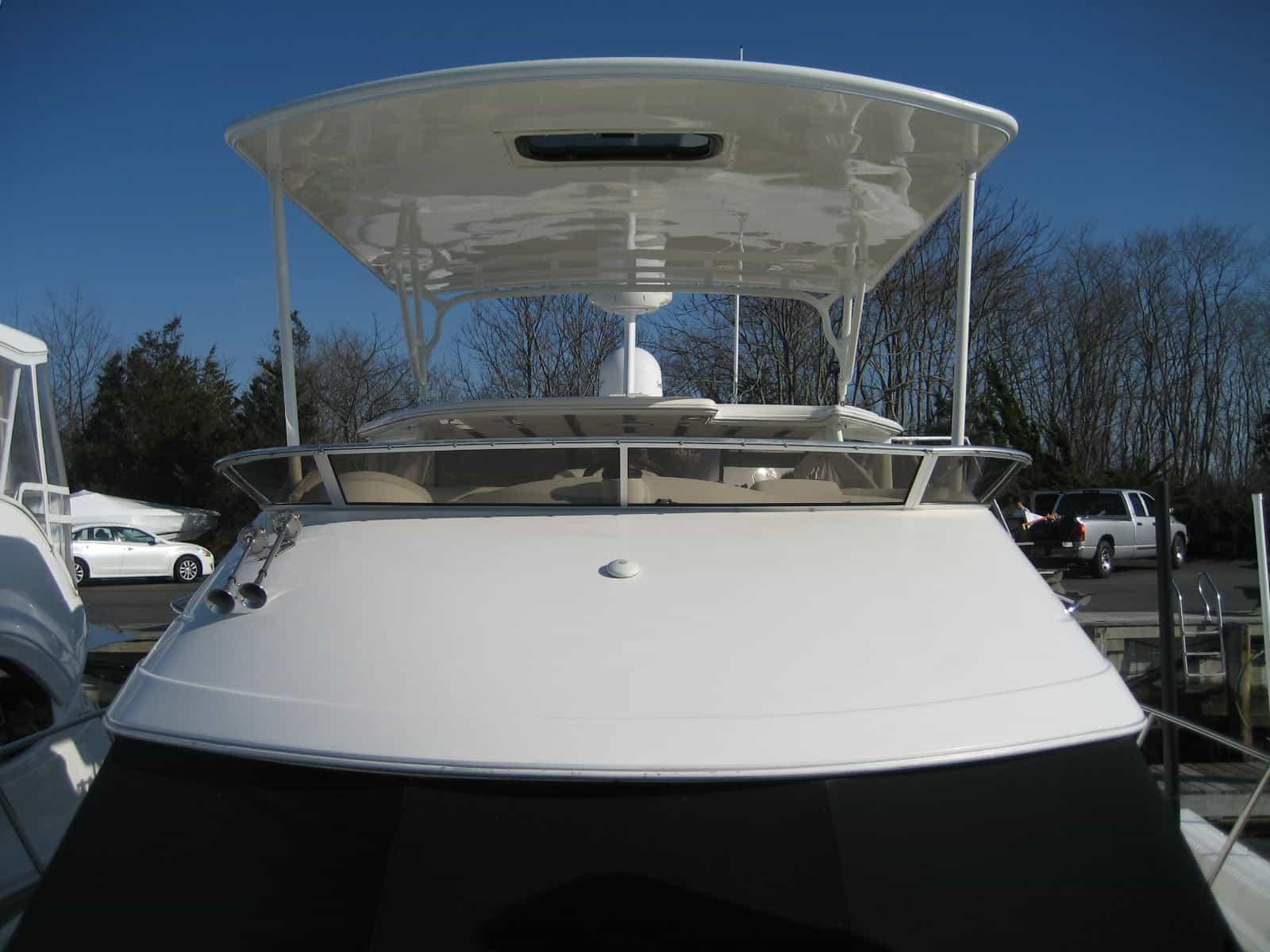 Atlantic Towers top installed on a Meridian 459 CPMY cockpit motor yacht, showcasing its sleek design and functionality.