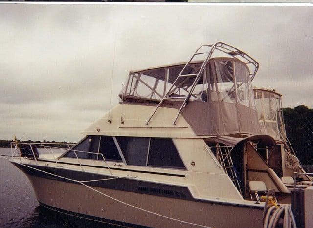 Silverton 40 Convertible Arch 1985 image 1