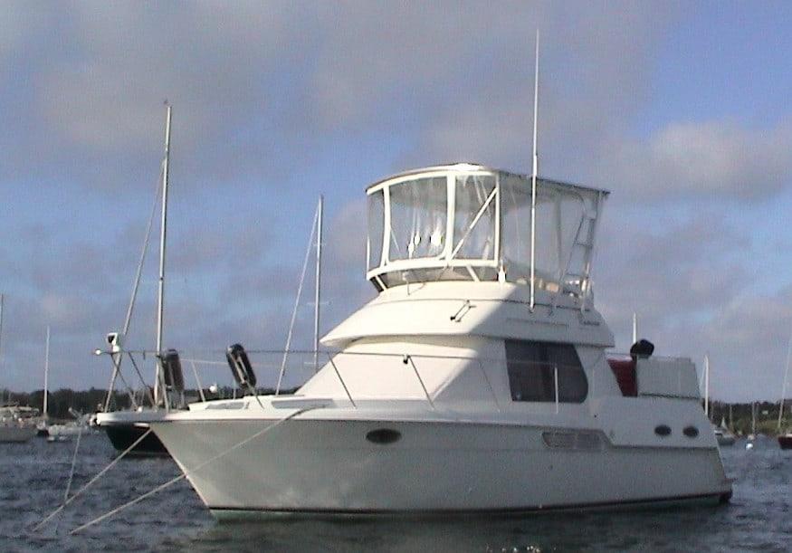 Carver 325/326 Aft Cabin Top 1995 image 1