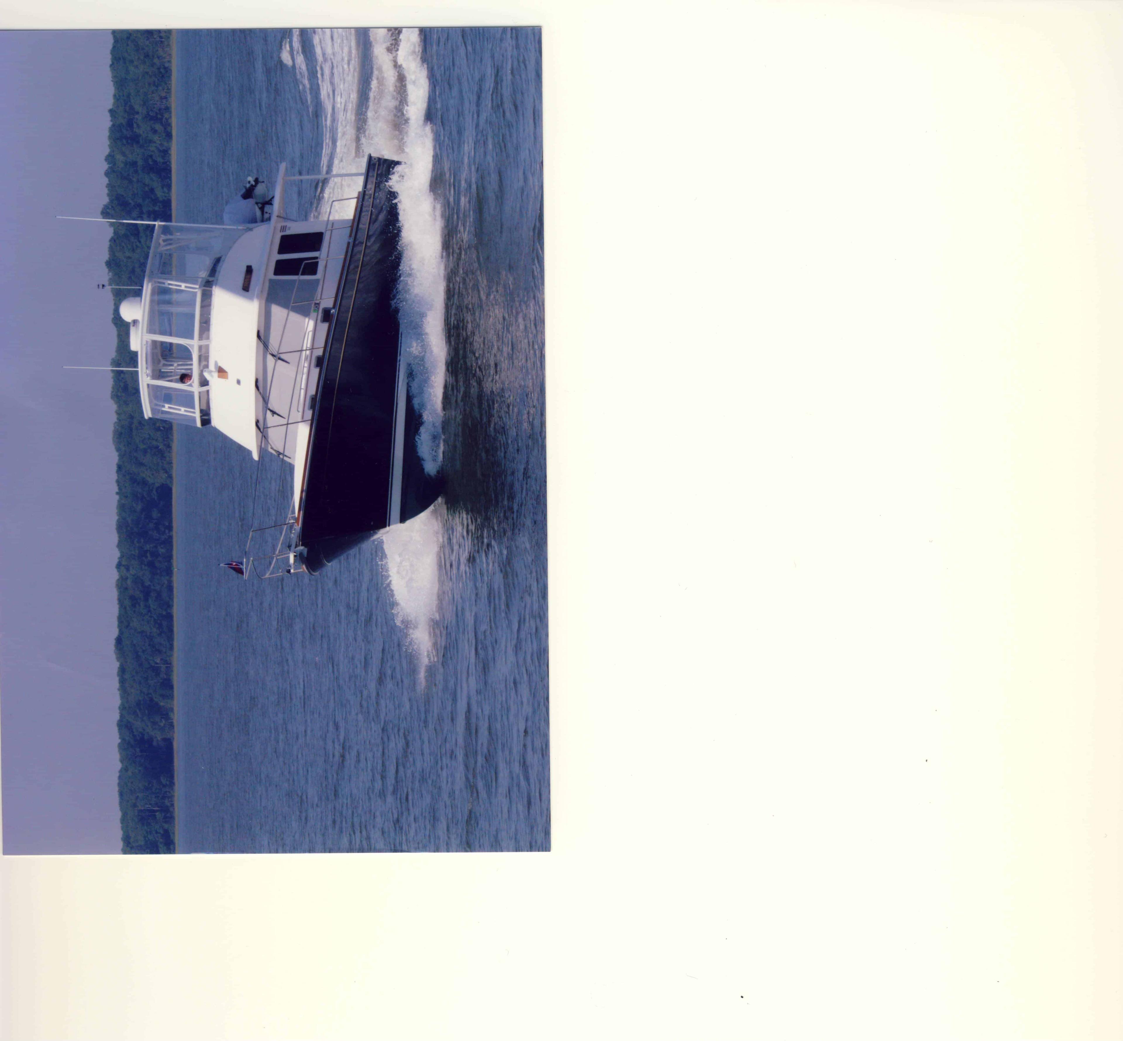 Sabreline 42 Sedan w/extended deck Top 2001 image 1