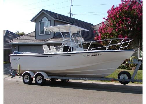 Boston Whaler Outrage T-Top image 1